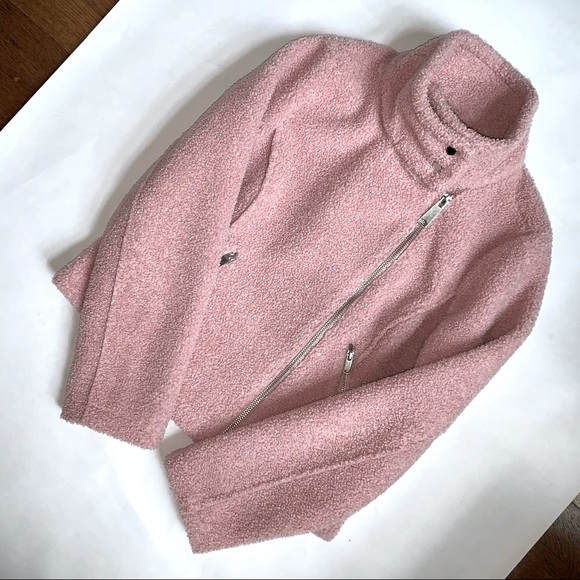 Nordstrom pink girls boucle jacket with zippers - Picture 3 of 5